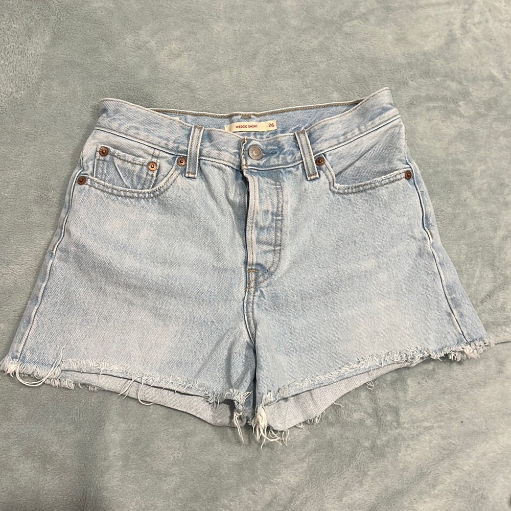 Levi’s wedgie short | size 26